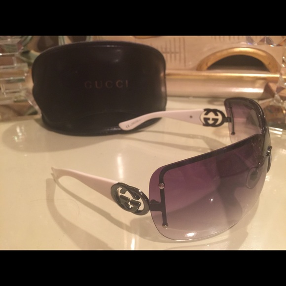 Authentic Gucci sunglasses main image 3