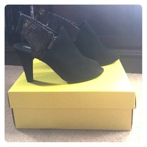 Kenneth Cole Reaction Heels