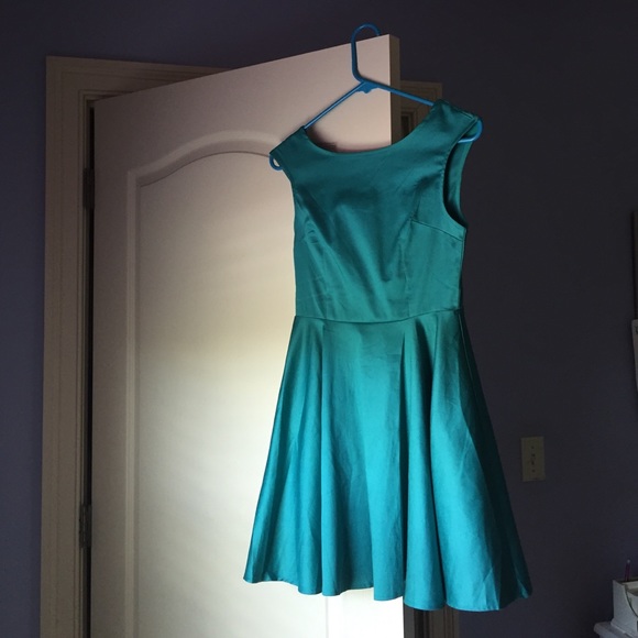Tobi Dresses & Skirts - TEAL skater dress