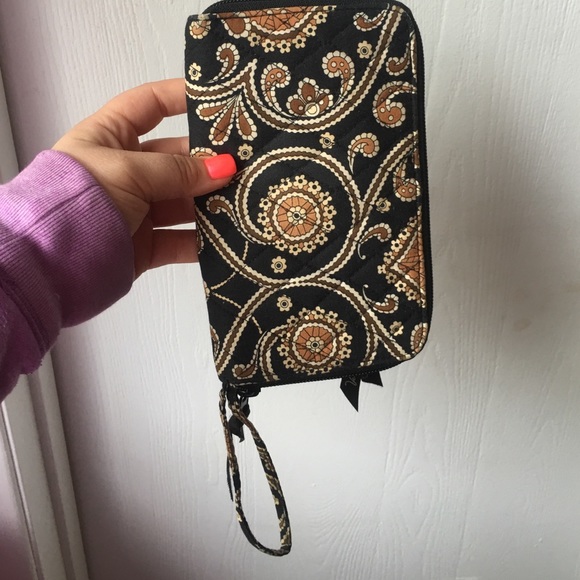 Vera Bradley wristlet wallet