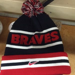 Nike Braves Beanie!!