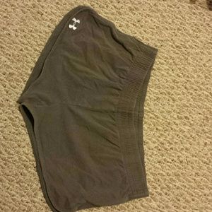 Underarmour sz xl women's shorts