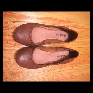 Lucky brand flats