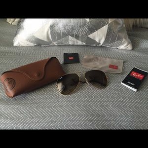 Brown/Gold Ray-Ban Aviators