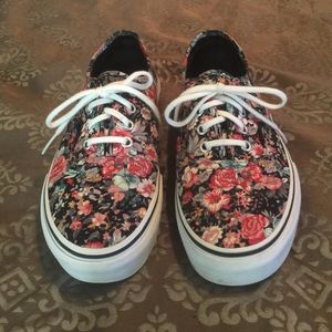 Floral Print Vans🌺🌸