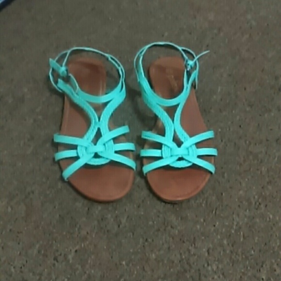 Sandals - Picture 2 of 3