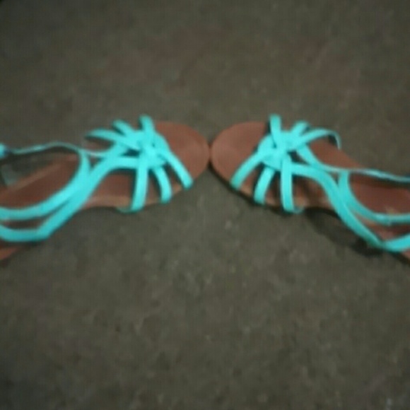 Sandals - Picture 3 of 3