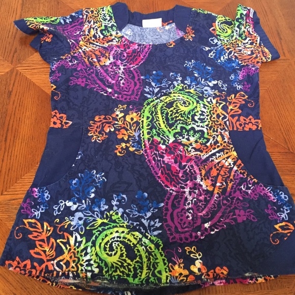 Scrubs top
