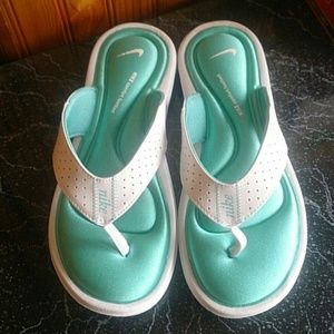 Nike Comfort Sandals