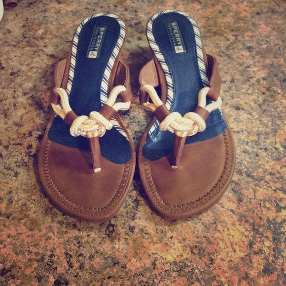 Beautiful Mini Wedge Sperrys!