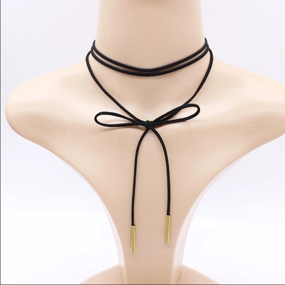 • Trend Wrap Choker • - Picture 2 of 4