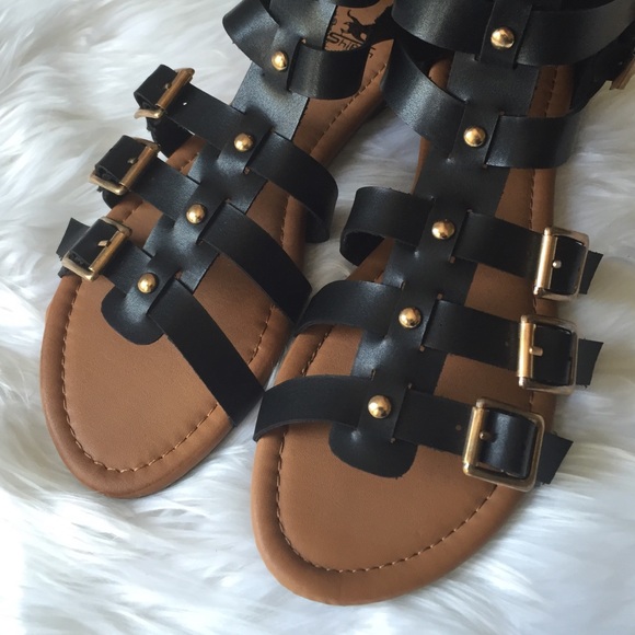 •Gladiator Sandals• - Picture 2 of 4