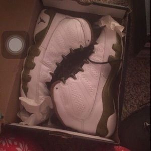 Size 5.5 Jordan's