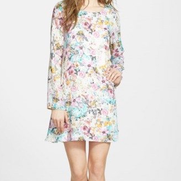 Tildon flowy floral dress
