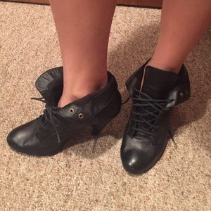 Black Steve Madden booties