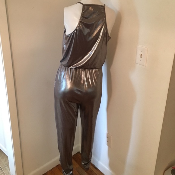 Aqua romper. - Picture 3 of 4