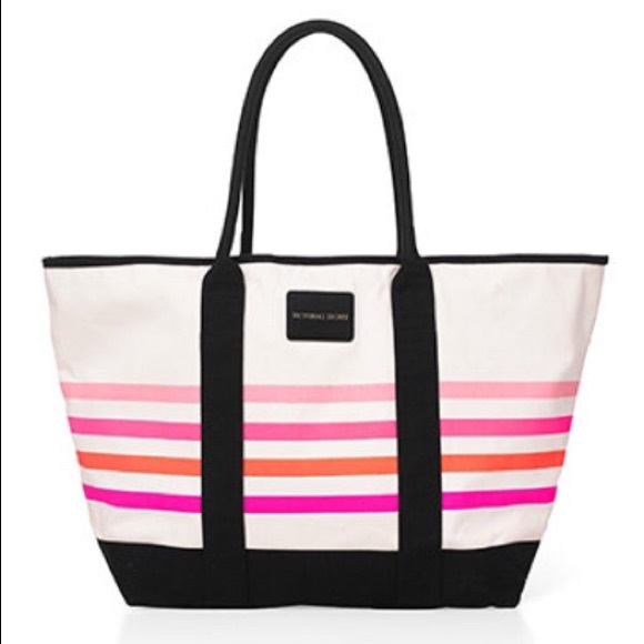 Victoria's Secret Handbags - NWT Victoria's Secret tote
