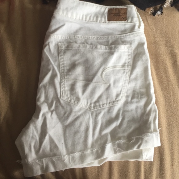 Brand new white short - Picture 1 of 4