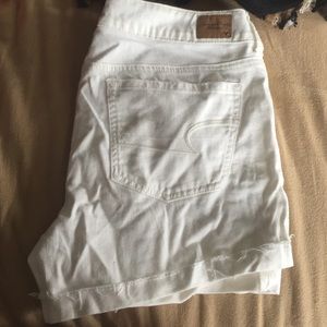 Brand new white short
