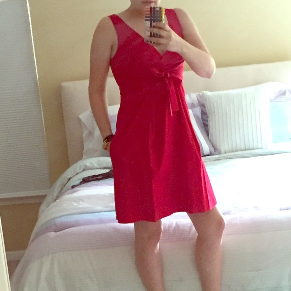 💃🏻Theory Red Cocktail Dress 💃🏻