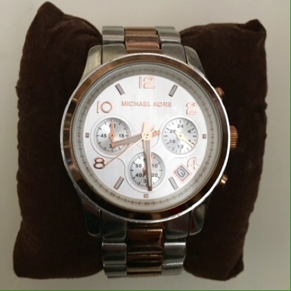 Michael Kors Accessories - •Michael Kors• Silver Rose Gold Watch