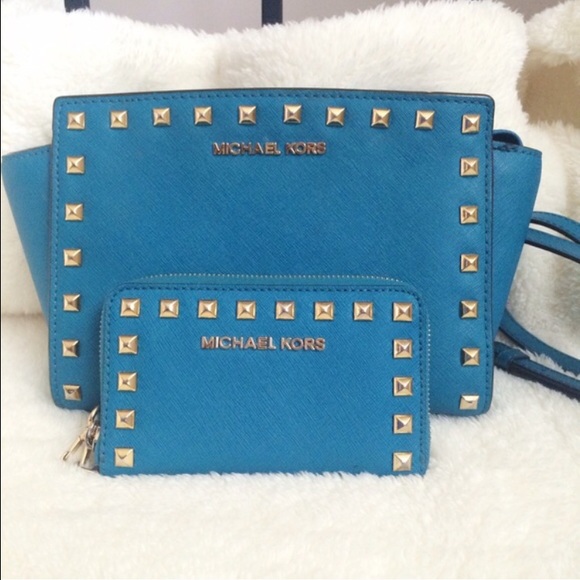 Michael Kors Handbags - 🌸2 DAY SALE🌸Michael Kors Studded Set