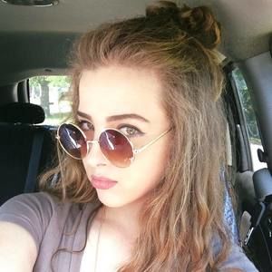 Meet your Posher, Kendra