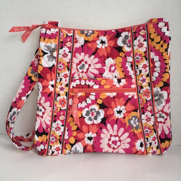 Vera Bradley Handbags - SOLD‼️VERA BRADLEY PIXIE BLOOMS LARGE HIPSTER