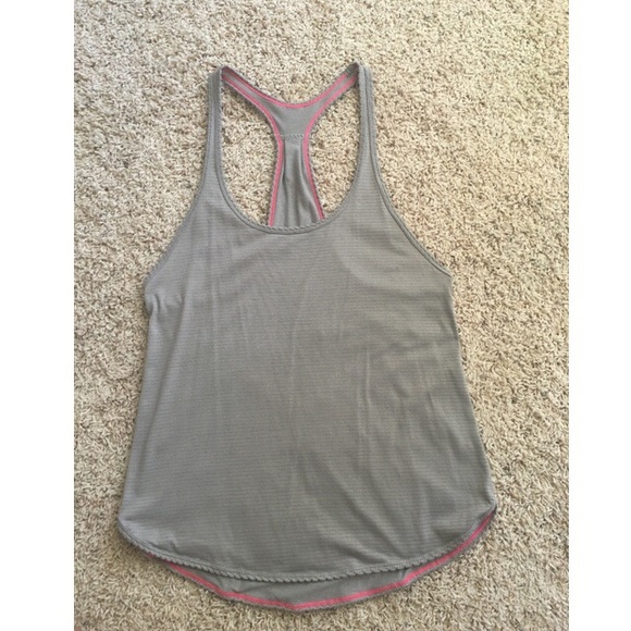 Lululemon 105 degree singlet size 2
