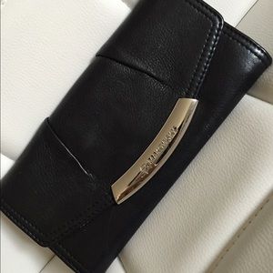 B. Makowsky Wallet