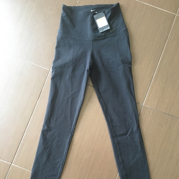 Nike dri-fit athletic leggings
