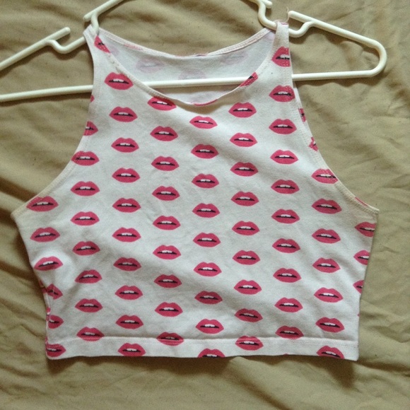 American Apparel lip crop top!