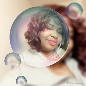 Meet your Posher, Aisha