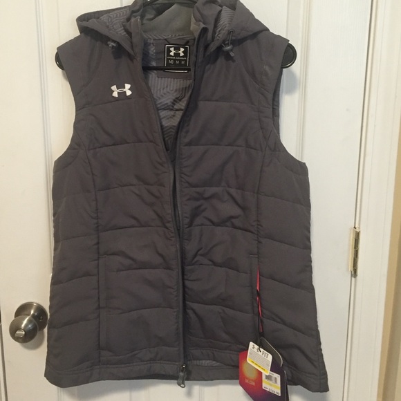 Under Armour vest size medium