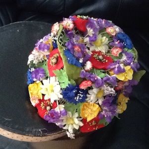 Vintage hat with box