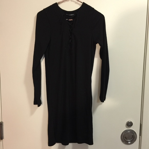 ❌SOLD❌NWOT Black Ily Dress