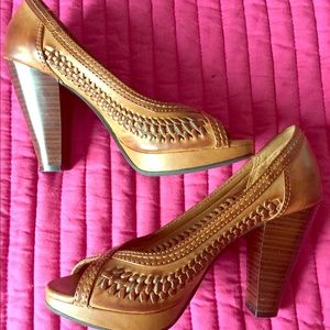 Brown Thick Heeled Shoes