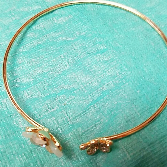 Final price New crystal daisy bracelet - Picture 3 of 3