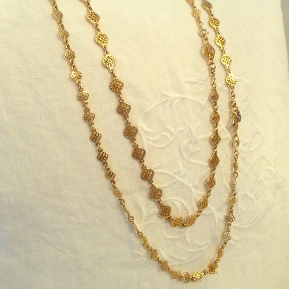 Stella and dot necklace