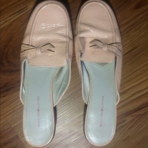Pink Leather Bandolino Slides - Size 9.5