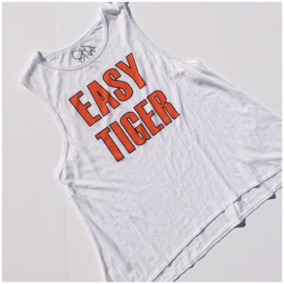 ✨HP Chaser Tank Style Top