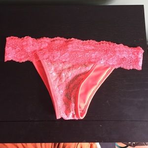 Beach Bunny bikini bottoms