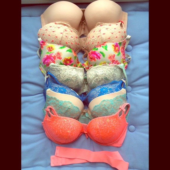 34D VS Bra Bundle