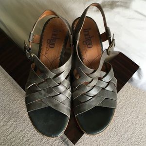 Indigo by Clark Grey cork wedge sandals