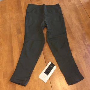 Lululemon zone in crop - size 8