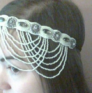 1920s vintage flapper inspired headband