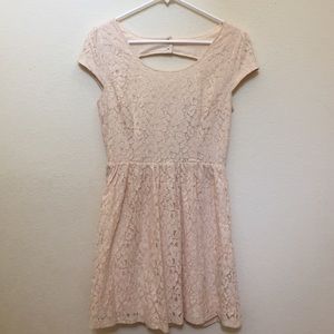 f21 cream lace overlay short sleeved skater dress