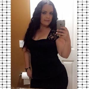 Meet your Posher, Yesenia