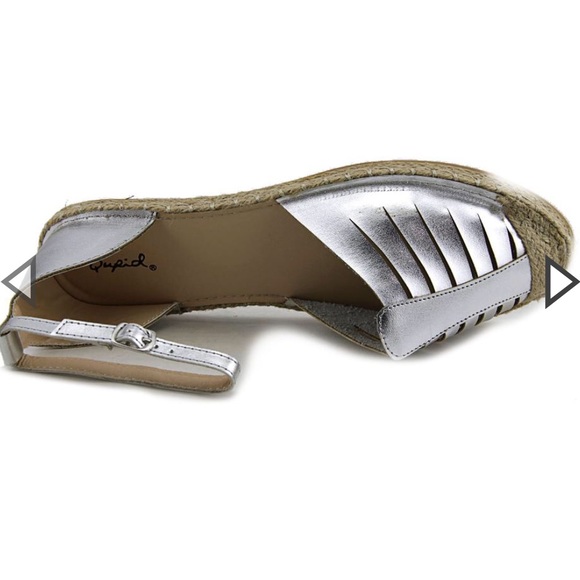 New Qupid Silver Espadrilles Size 9 - Picture 3 of 4