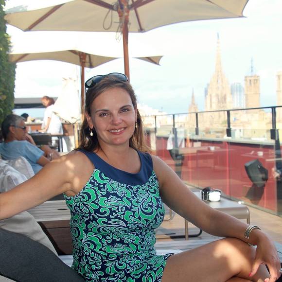 Meet your Posher, Claudia